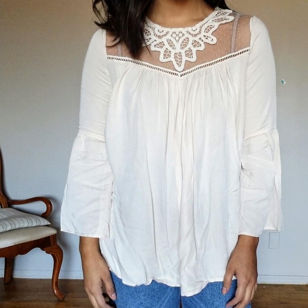 🏷CLEARANCE BOHO CREAM EMBROIDERED TUNIC TOP - Picture 2 of 5